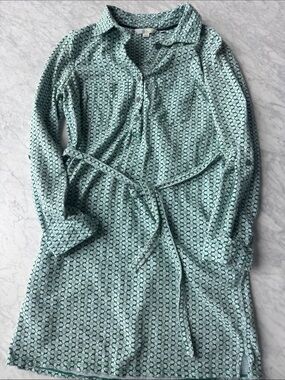 Boden Green and White Floral Cotten knit shirt dress